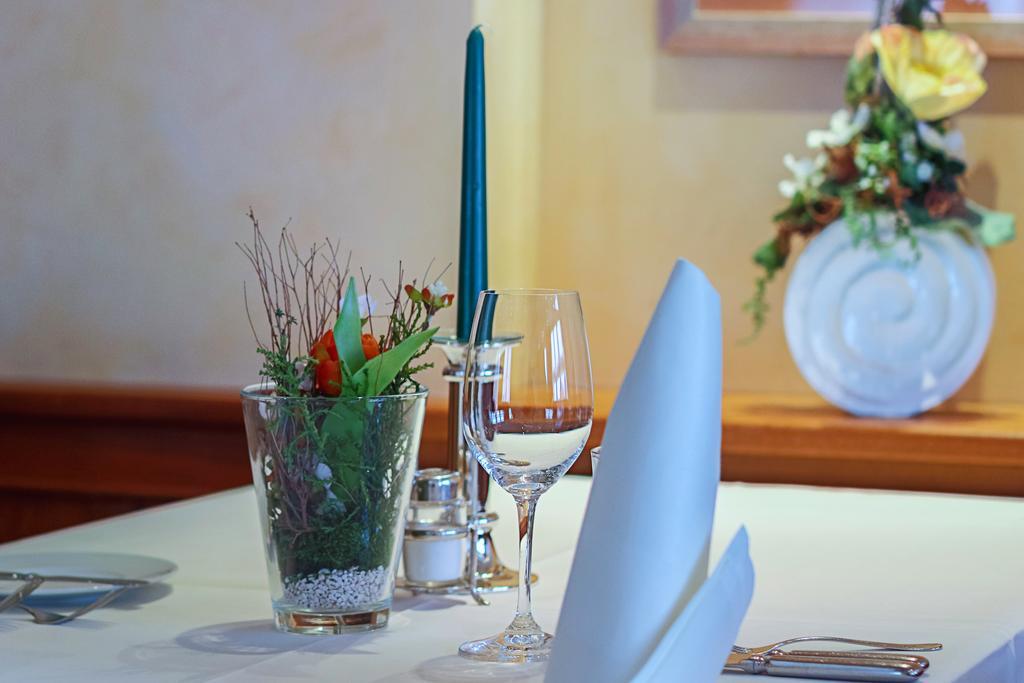 Hotel-Restaurant Kunz Pirmasens Buitenkant foto