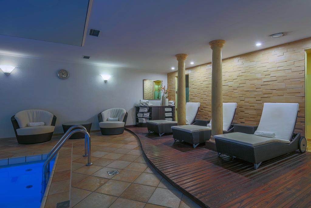Hotel-Restaurant Kunz Pirmasens Buitenkant foto