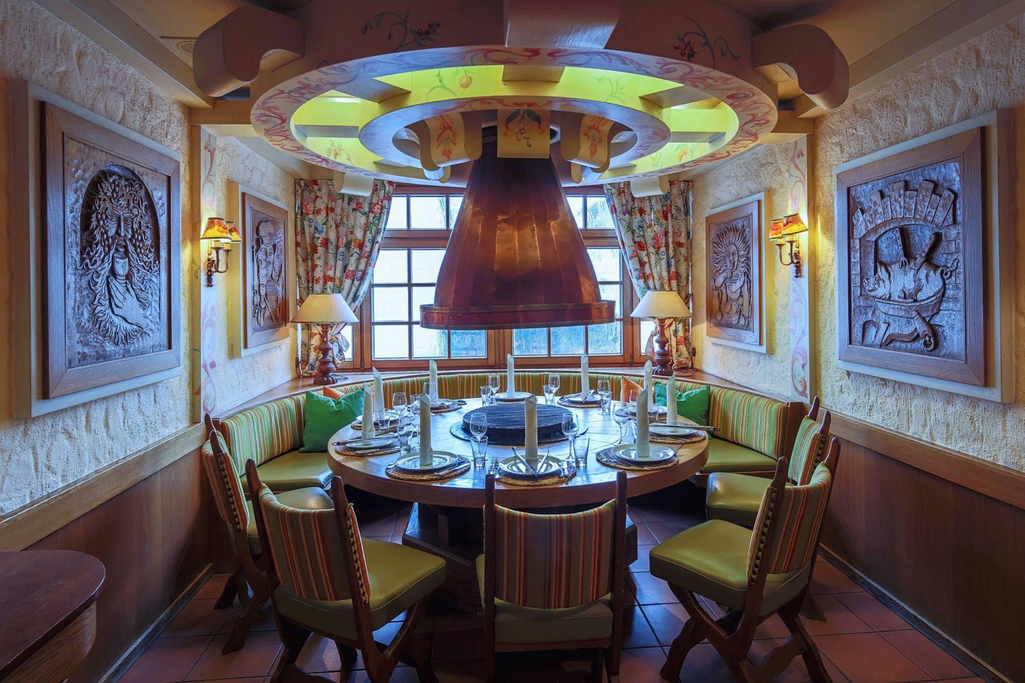 Hotel-Restaurant Kunz Pirmasens Buitenkant foto