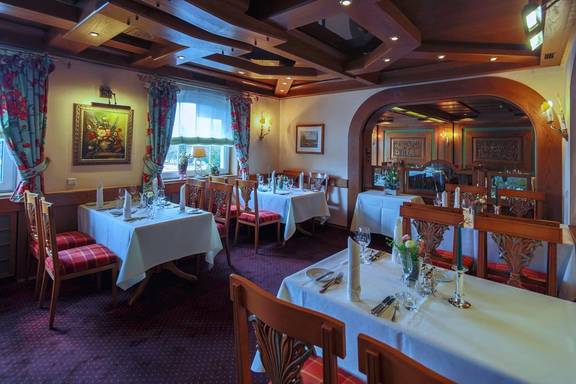 Hotel-Restaurant Kunz Pirmasens Buitenkant foto
