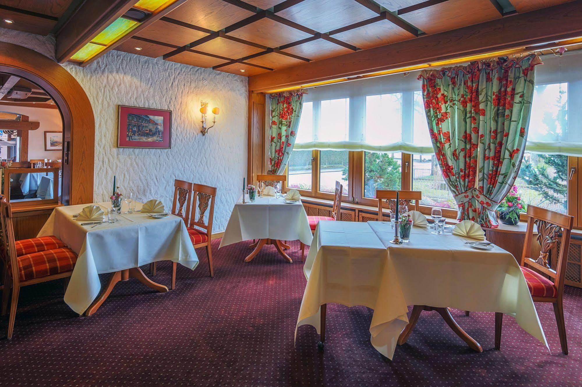 Hotel-Restaurant Kunz Pirmasens Buitenkant foto