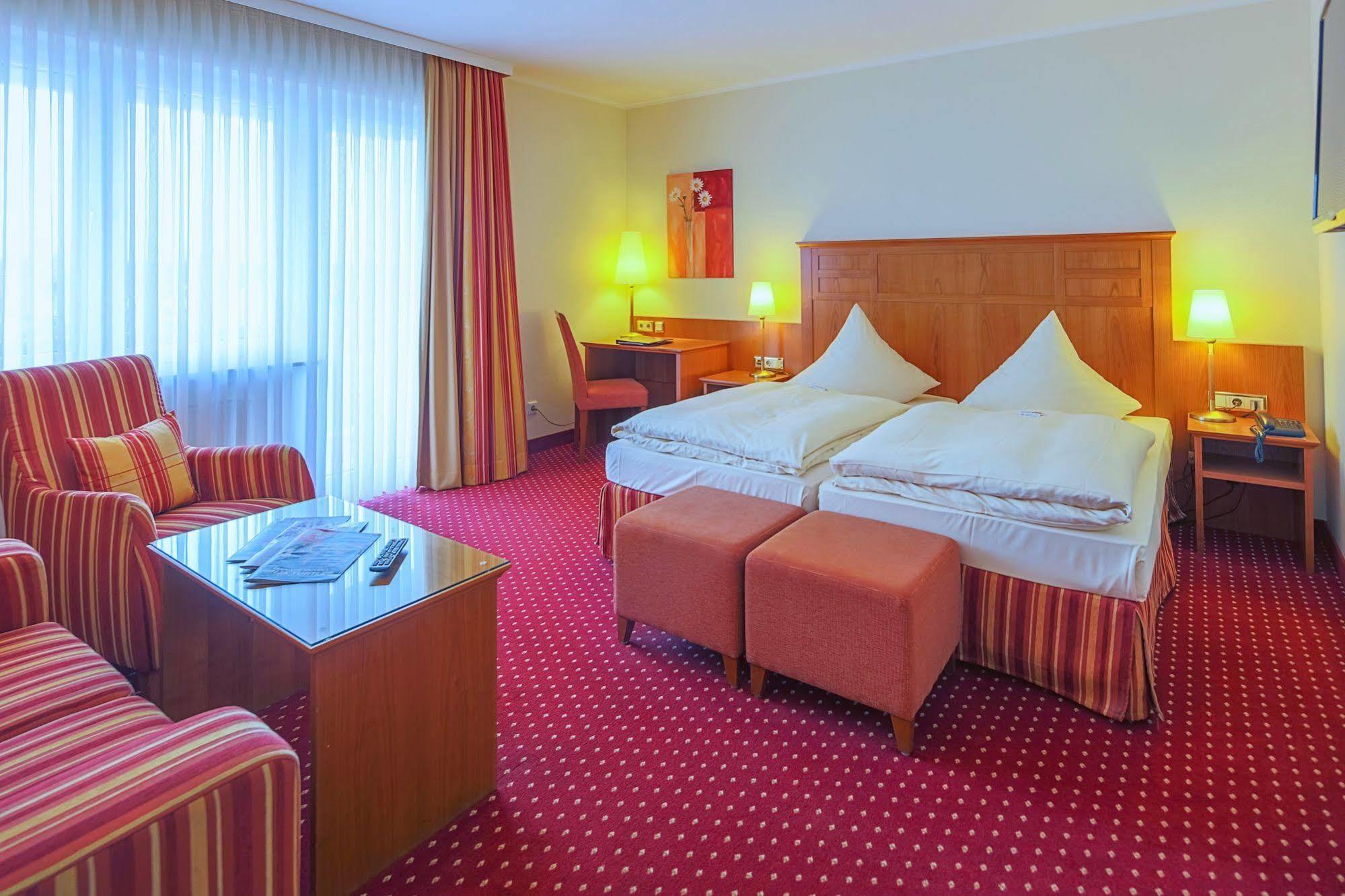 Hotel-Restaurant Kunz Pirmasens Buitenkant foto